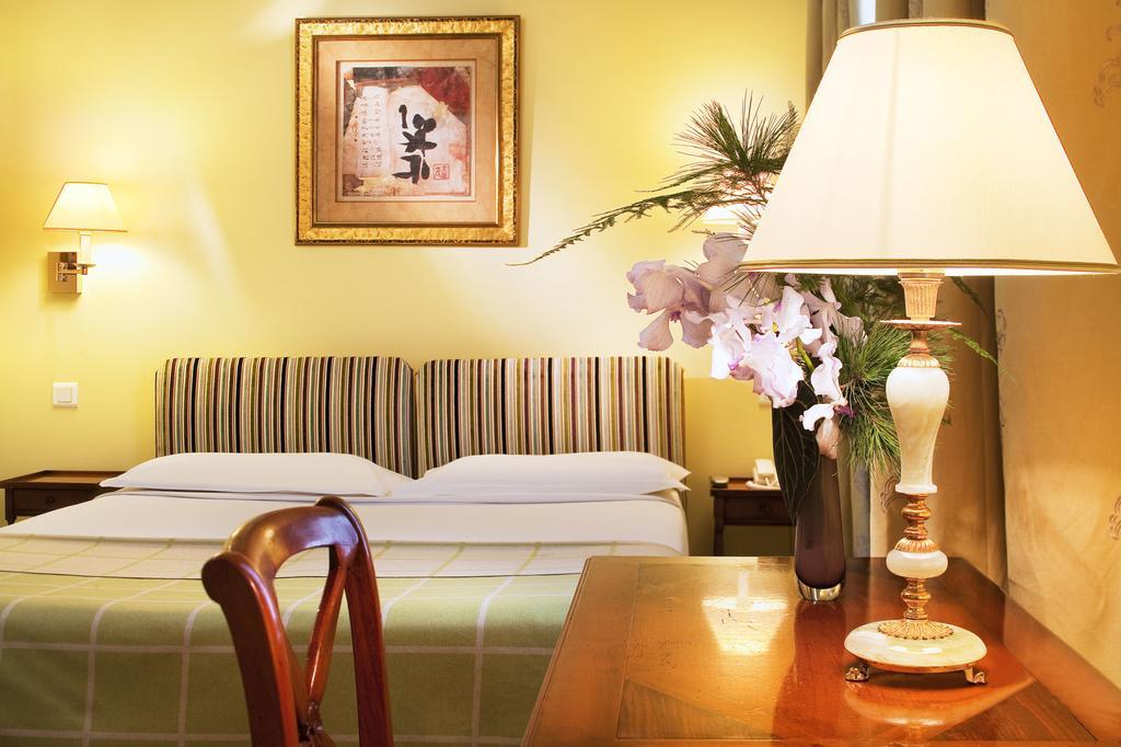 Le Relais Saint Honore Париж Екстериор снимка